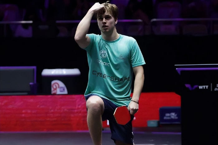 他的姓名和 他的姓名和