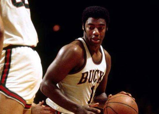 她的推杆手 她的推杆手